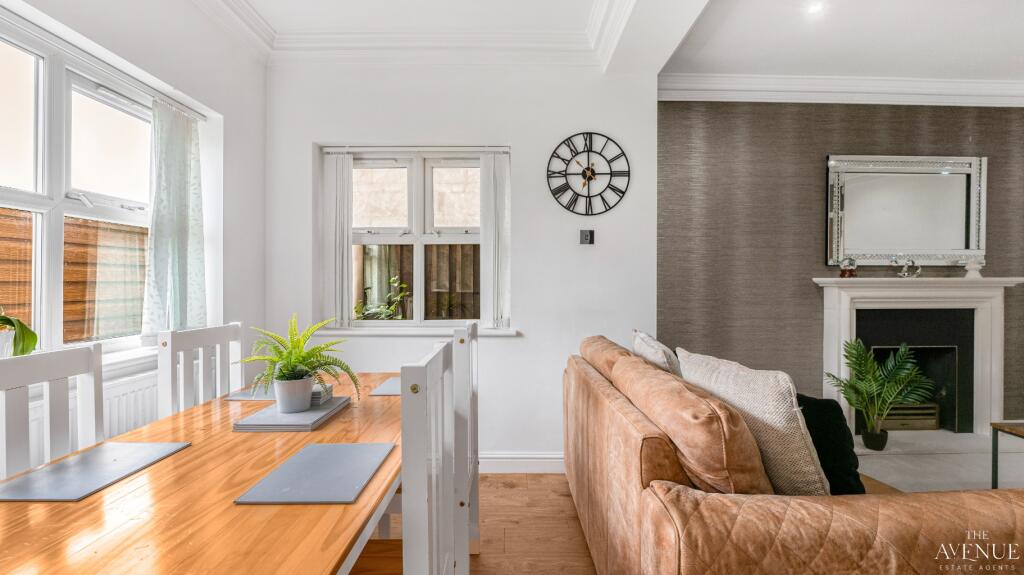 House in Walsall, Park Hall, Aldridge - More