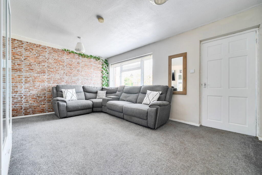 House in Gillingham, Parkwood - View 5