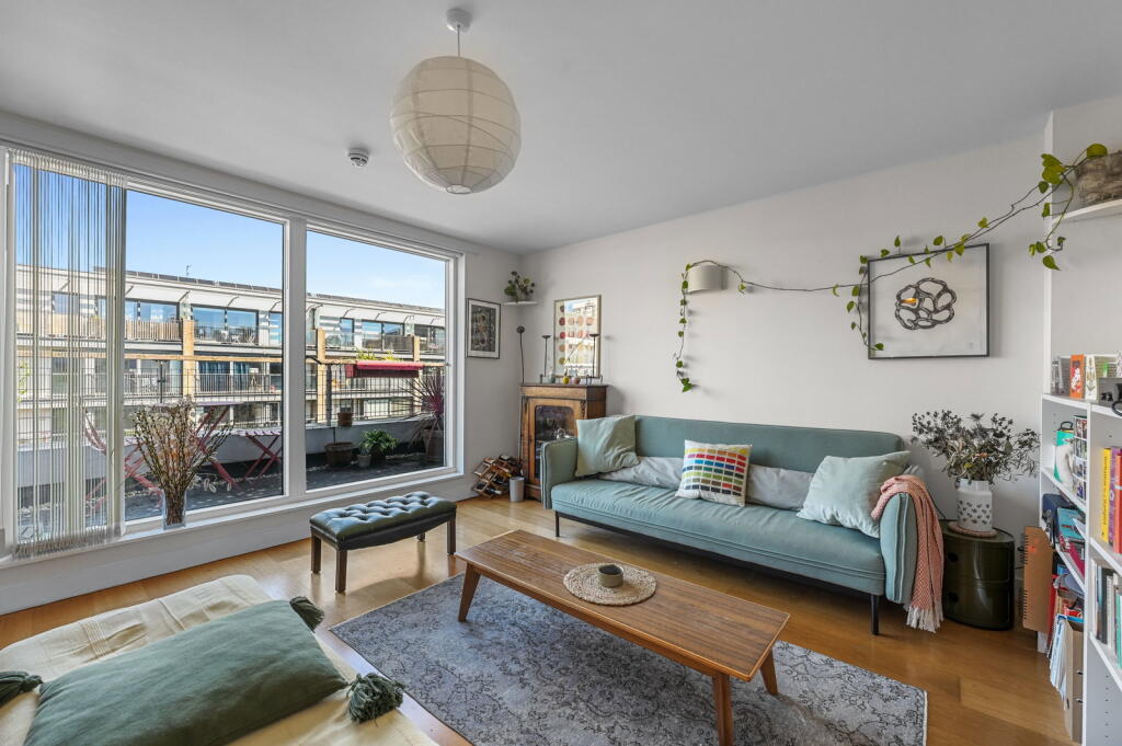 Apartment in London - View 5