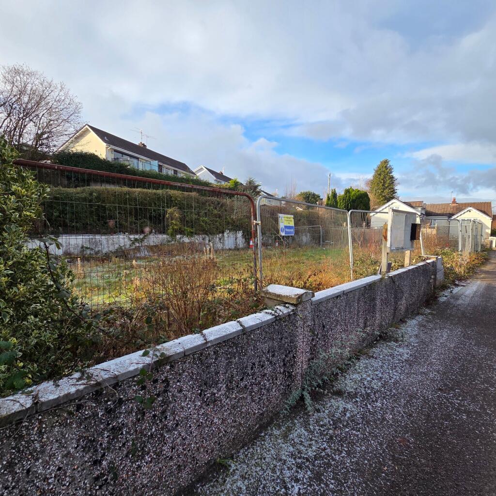 Yew Tree Lane, Caerleon, NP18 photo 2