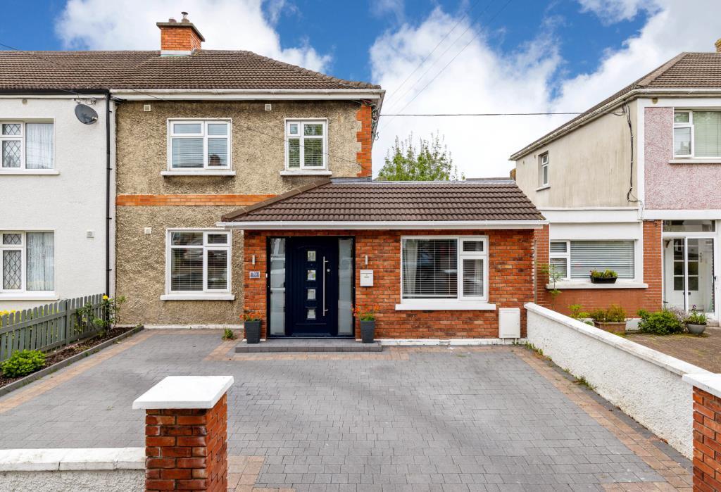 Main image of property: 10 Collins Park, Beaumont, Dublin 9, D09 W6V3
