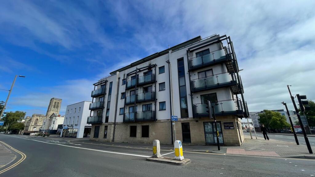 Main image of property: Apartment 3, Millennium Plaza, Warwick Place, Cheltenham, Gloucestershire GL52 2NB