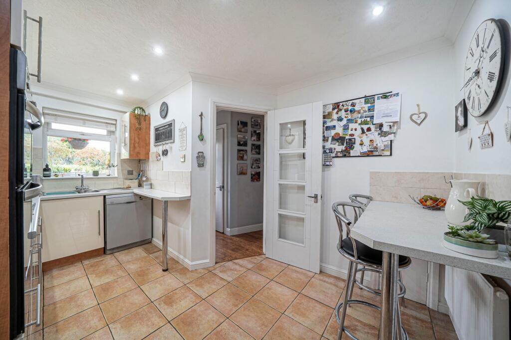 House in Test Valley, East Anton, Andover - More