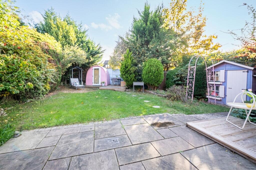 House in Eastleigh, Millers Dale North, Chandler's Ford - View 4