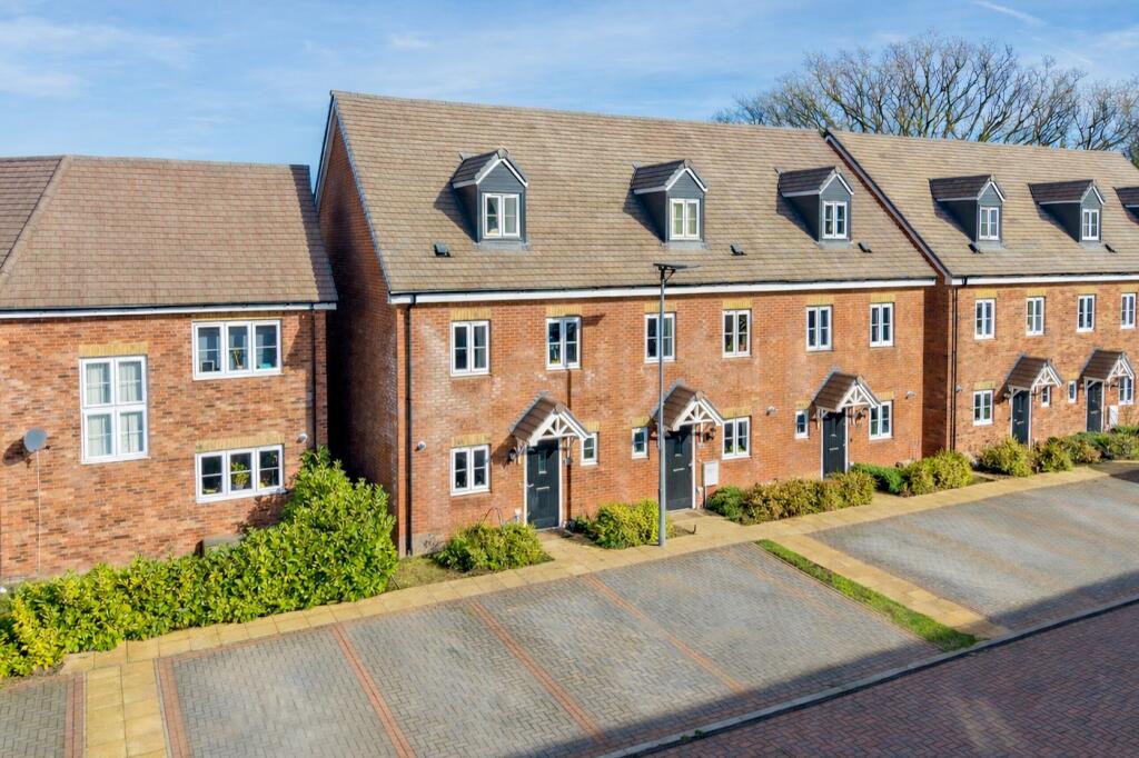 Main image of property: Fenstanton, Huntingdon, Cambridgeshire, PE28