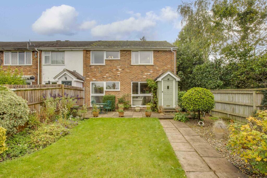 4-bed semi-detached on Kiln Lane, Wooburn Green, HP10 0JQ, £575,000