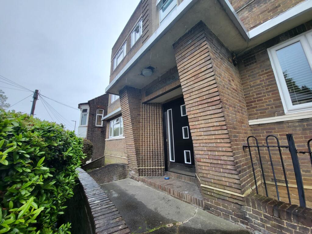 Main image of property: Ruthin Close, Luton