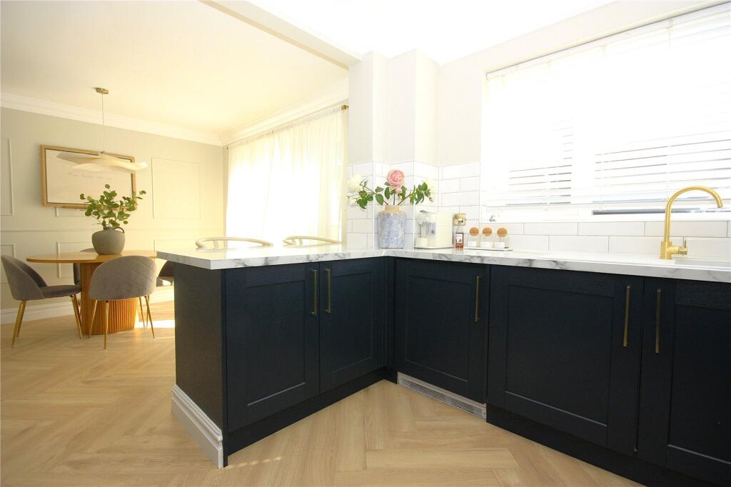 House in Portsmouth - View 5