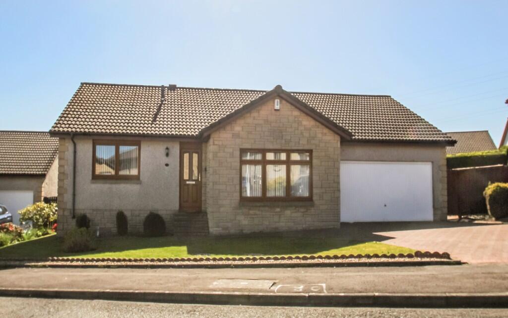Main image of property: 7 East Whitefield, Dunfermline, Fife, KY12 0RH