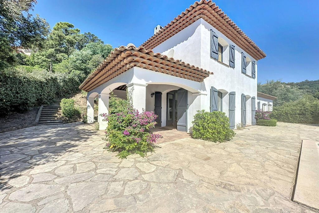 Main image of property: Provence-Alps-Cote d`Azur, Var, Les Issambres