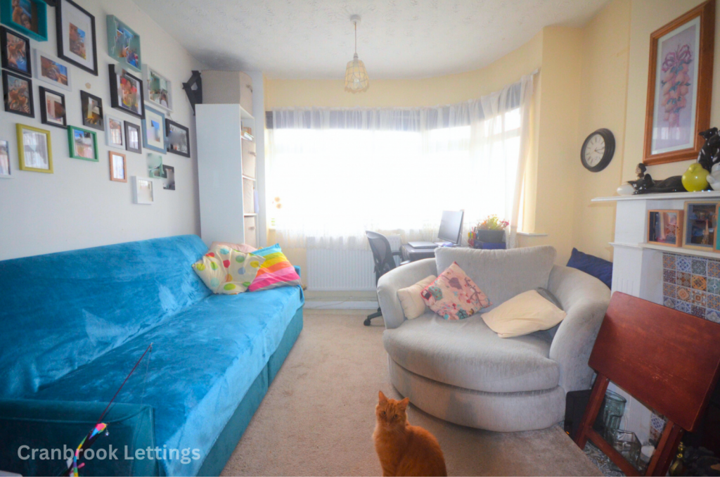 Main image of property: Fullwell Avenue, IG5 0XA