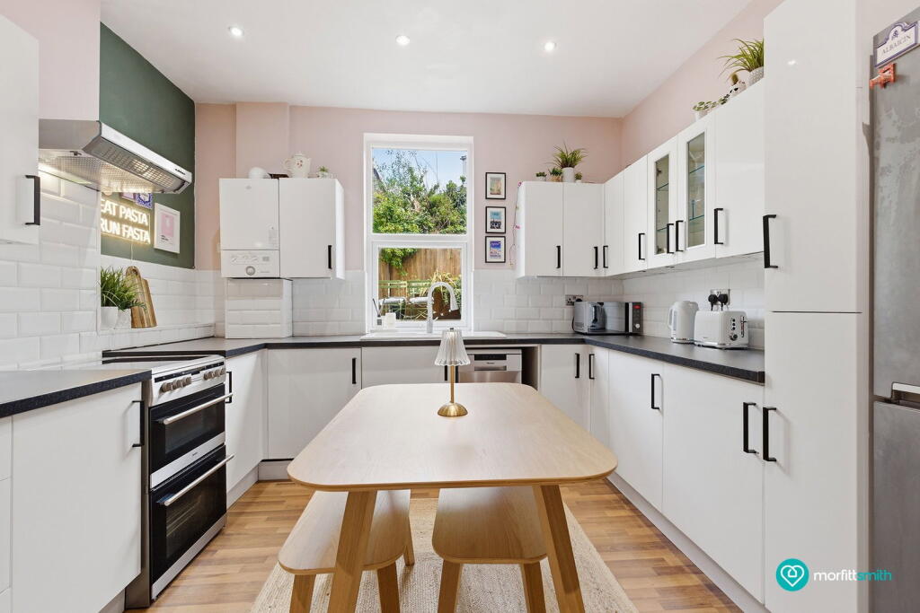 House in Sheffield, South Yorkshire - View 4