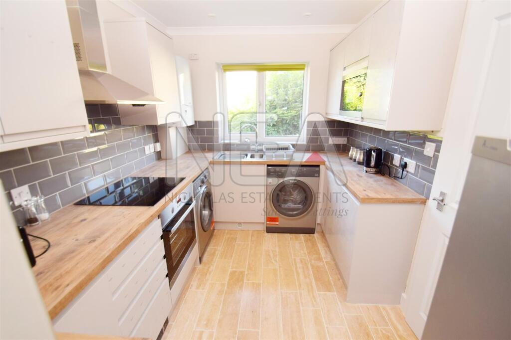 House in Reading - View 4