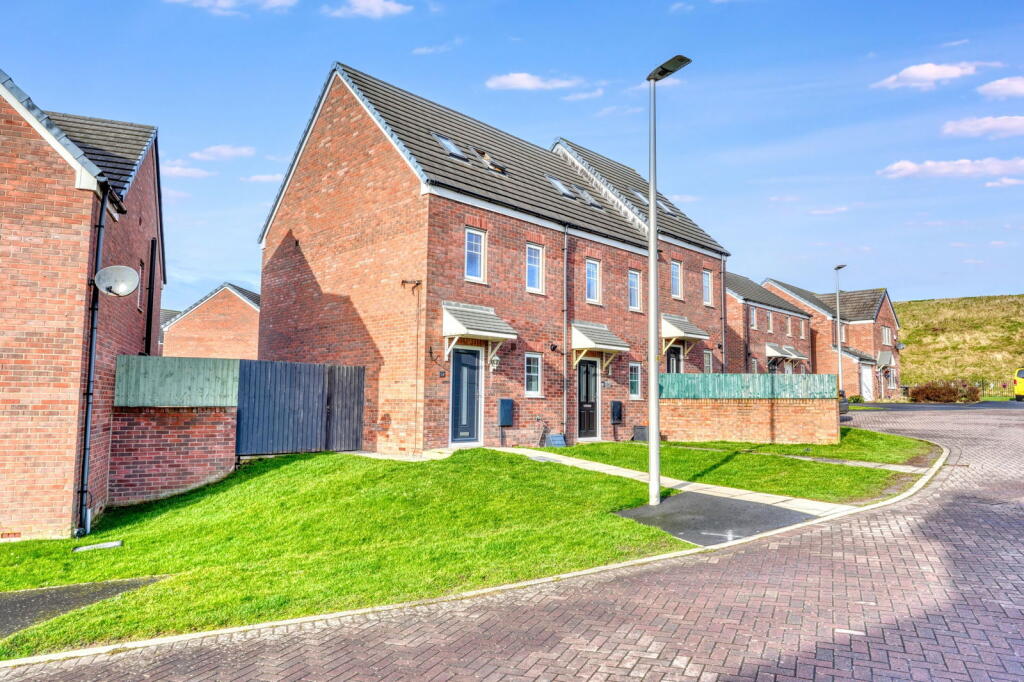 3-bed terraced on Bellaport Gardens, Workington, CA14 5QX, £140,000