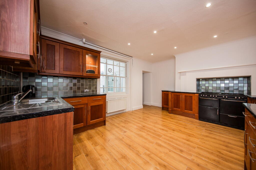 Mount Ephraim, Tunbridge Wells photo 2