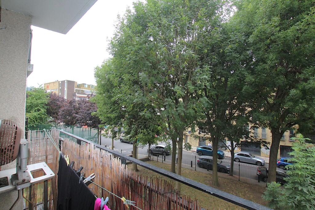 Apartment in London - More