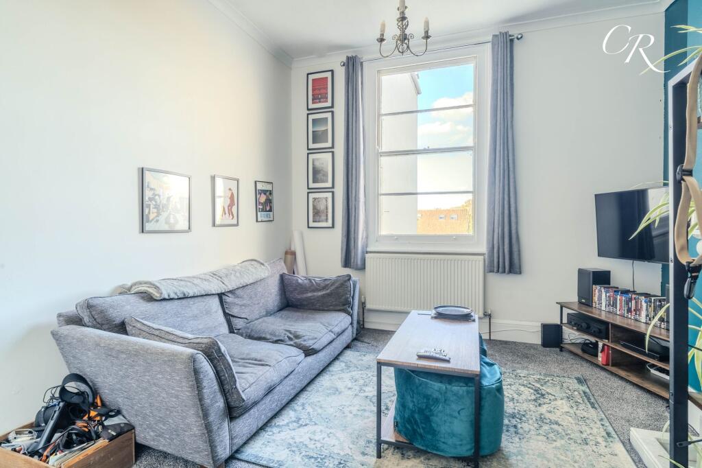 Apartment in Cheltenham, Sandford, Fairview - View 5