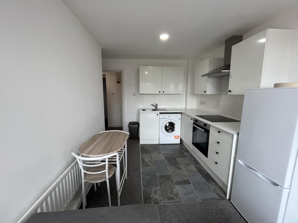 Main image of property: Flat 55, 205 Clarendon Road, Leeds, LS2 9DU