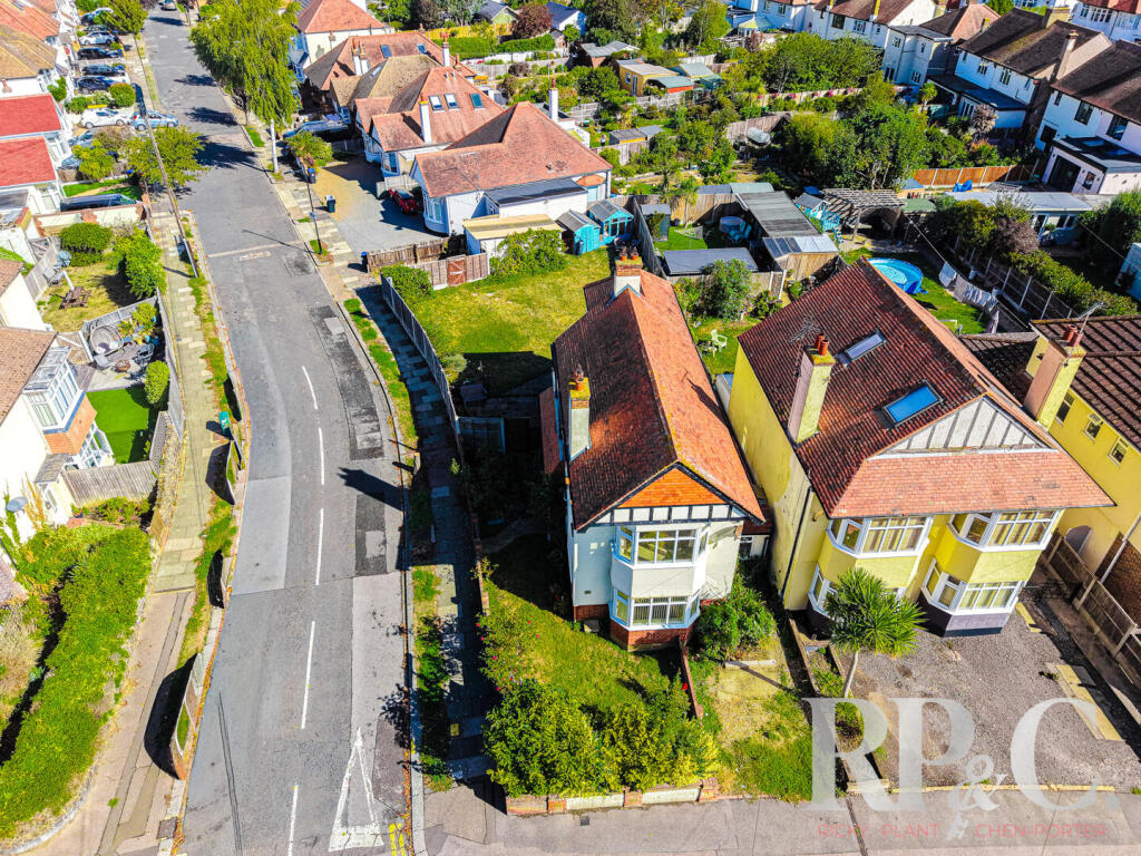 House in Southend-on-Sea, Essex - View 2