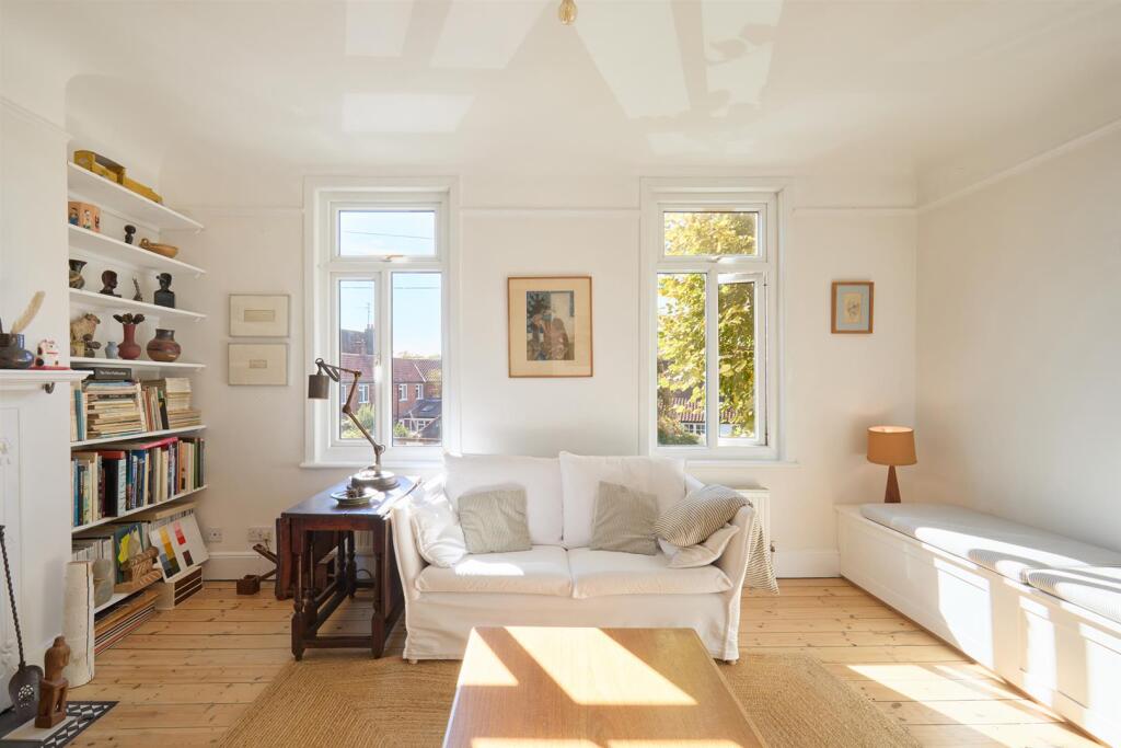 Apartment in London - View 3
