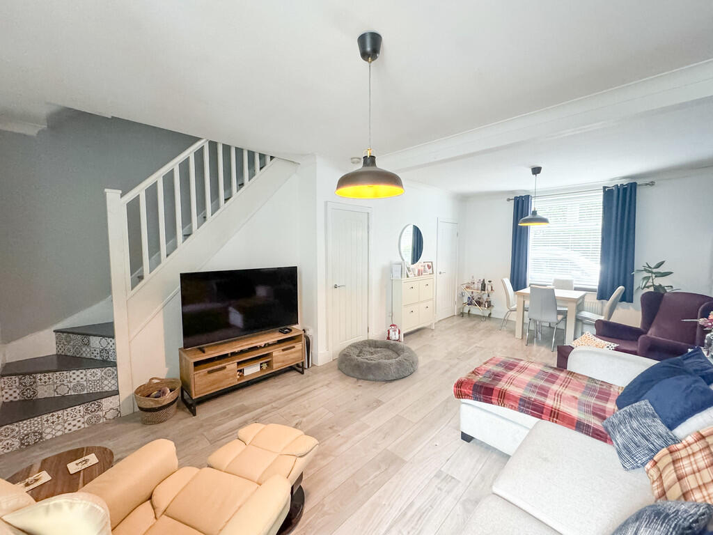 House in Treharris, Trelewis - View 2