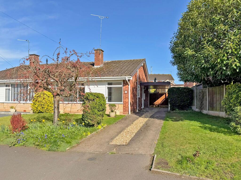 Main image of property: Wombourne Road, Swindon, DY3