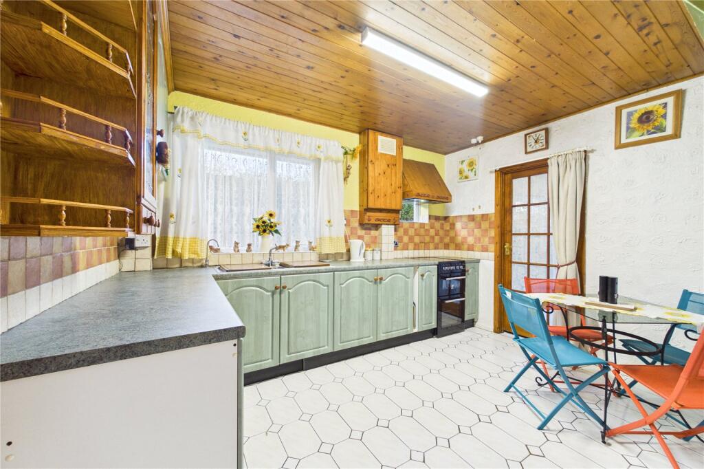 Park Lane, Tilehurst, Reading, Berkshire, RG31 photo 4