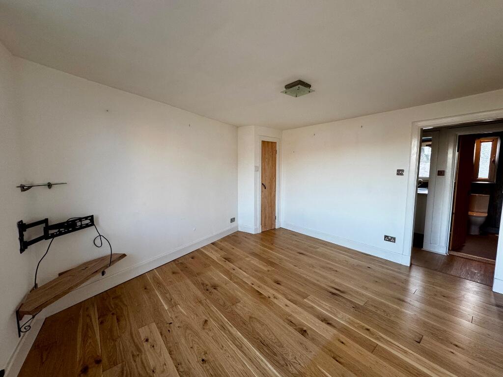 Apartment in Aberdeen - More