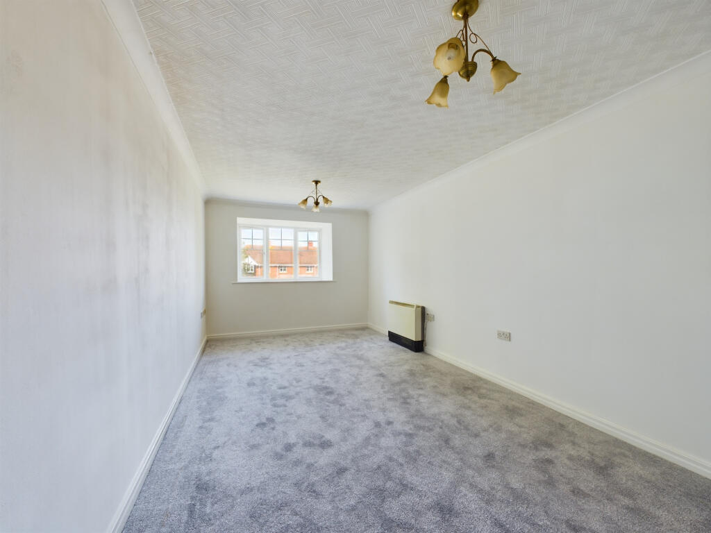 Albany House, 32a Albany Road, Lytham St. Annes, FY8 photo 3