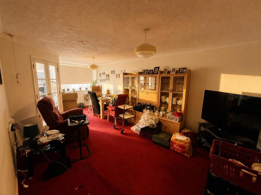 Apartment in Twickenham - View 2