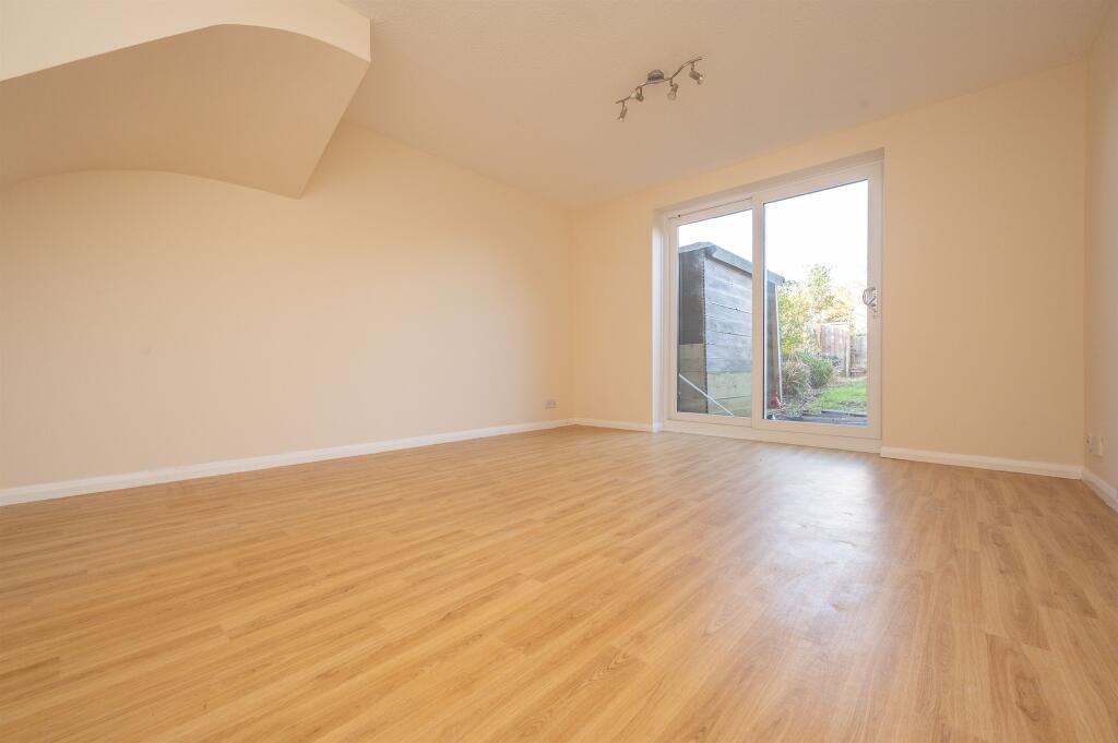 House in Desborough, North Northamptonshire - View 3
