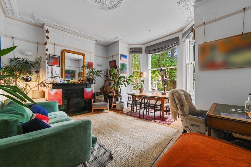 2-bed flat on Breakspears Road, London, SE4 1UW, £675,000