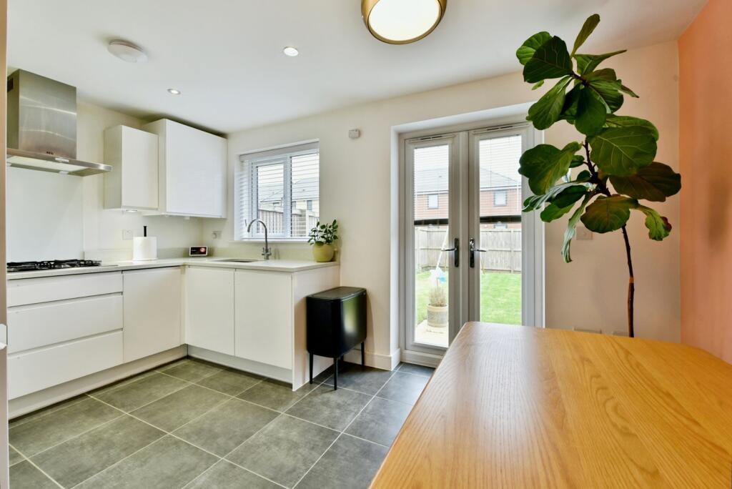 House in Rotherham, Waverley - View 4
