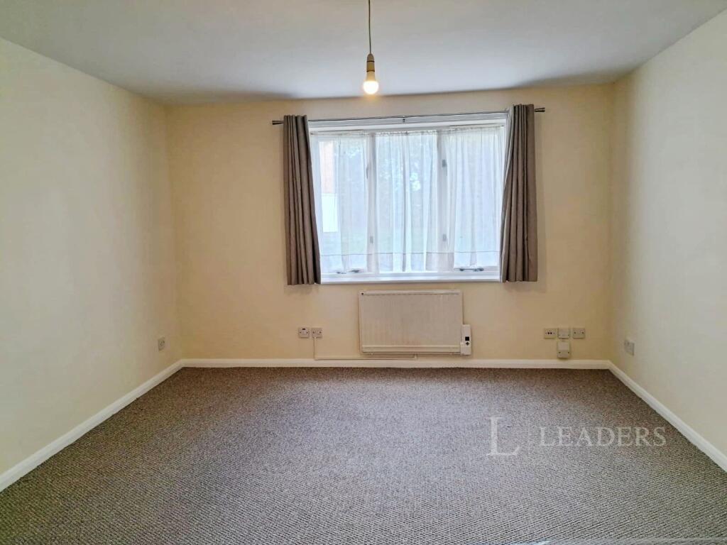 Apartment in Harlow, Essex - More
