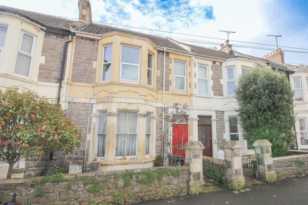 Main image of property: Severn Road**2 Bedrooms**Super Location**Close to Amenities, Beach & Parks**