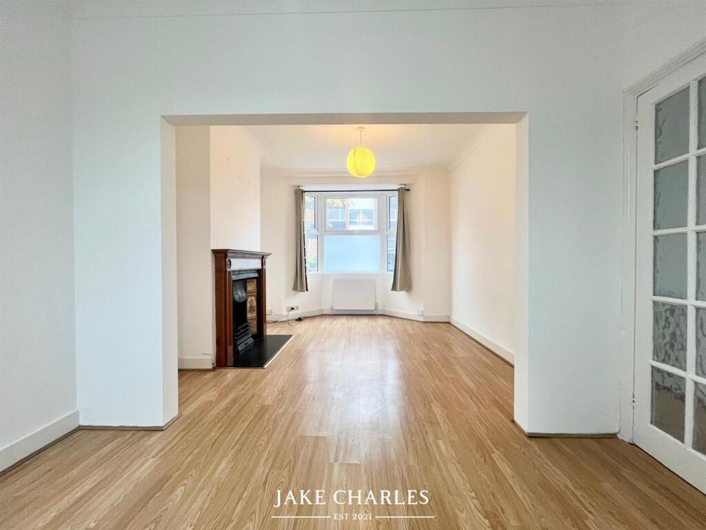 House in London, Oakwood, Southgate - View 3