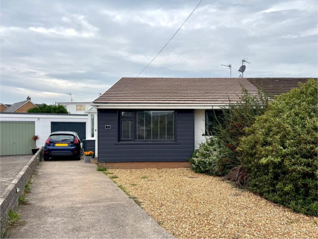 3-bed semi-detached on Monkstone Close, Penarth, £539,950