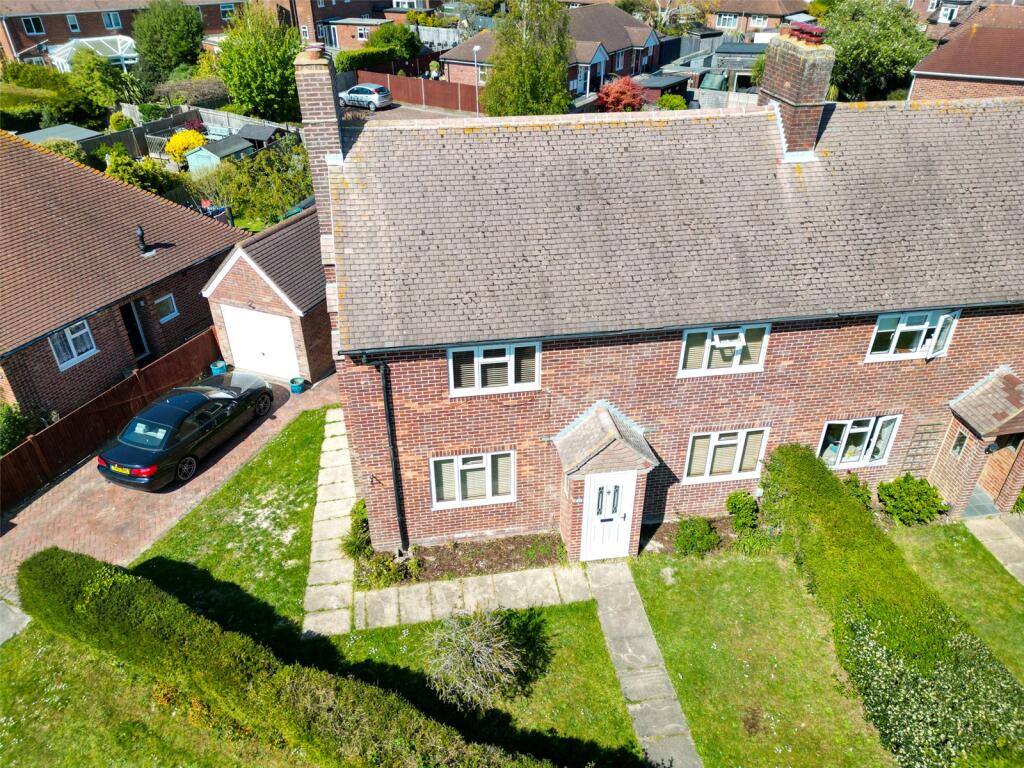 Main image of property: Beech Gardens, Hamble, Southampton, Hampshire, SO31