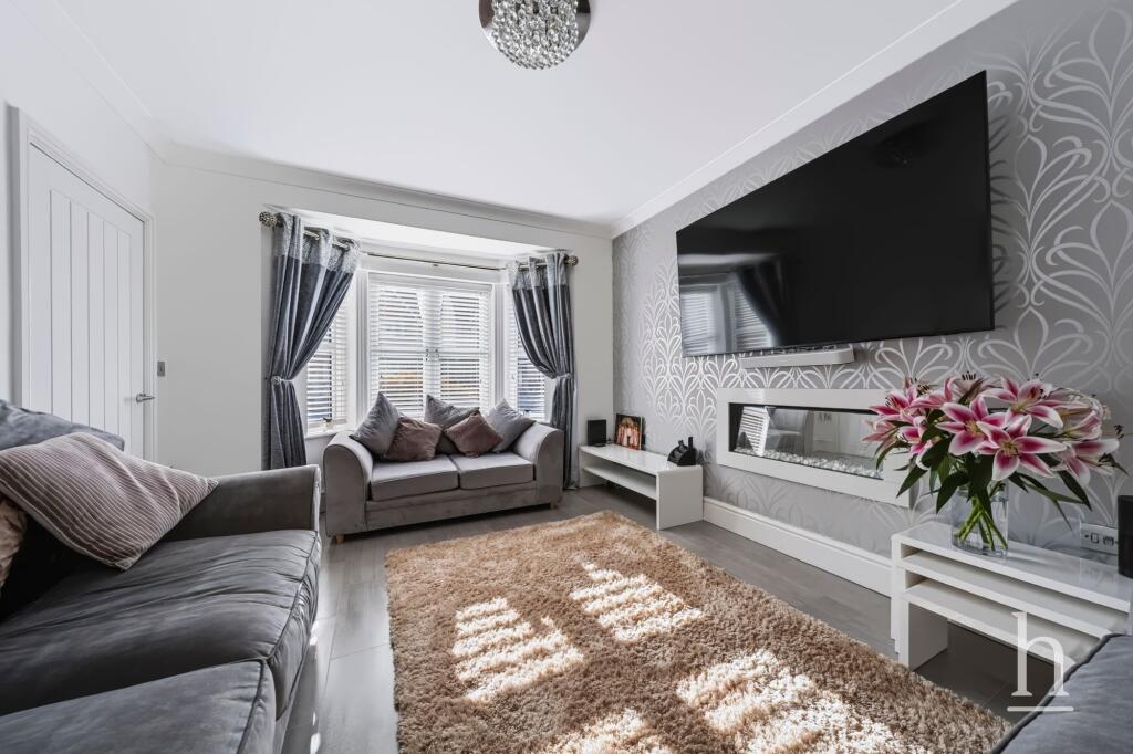 House in Wirral, Liverpool City Region - View 2