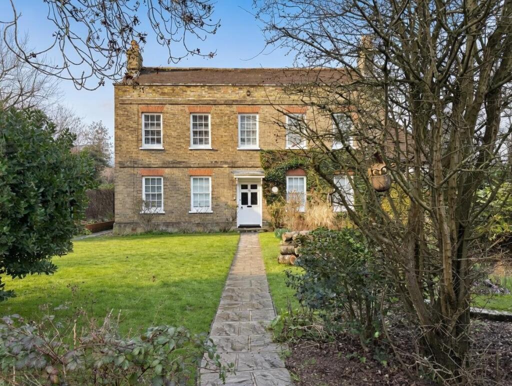 Main image of property: 73 The Green, West Drayton