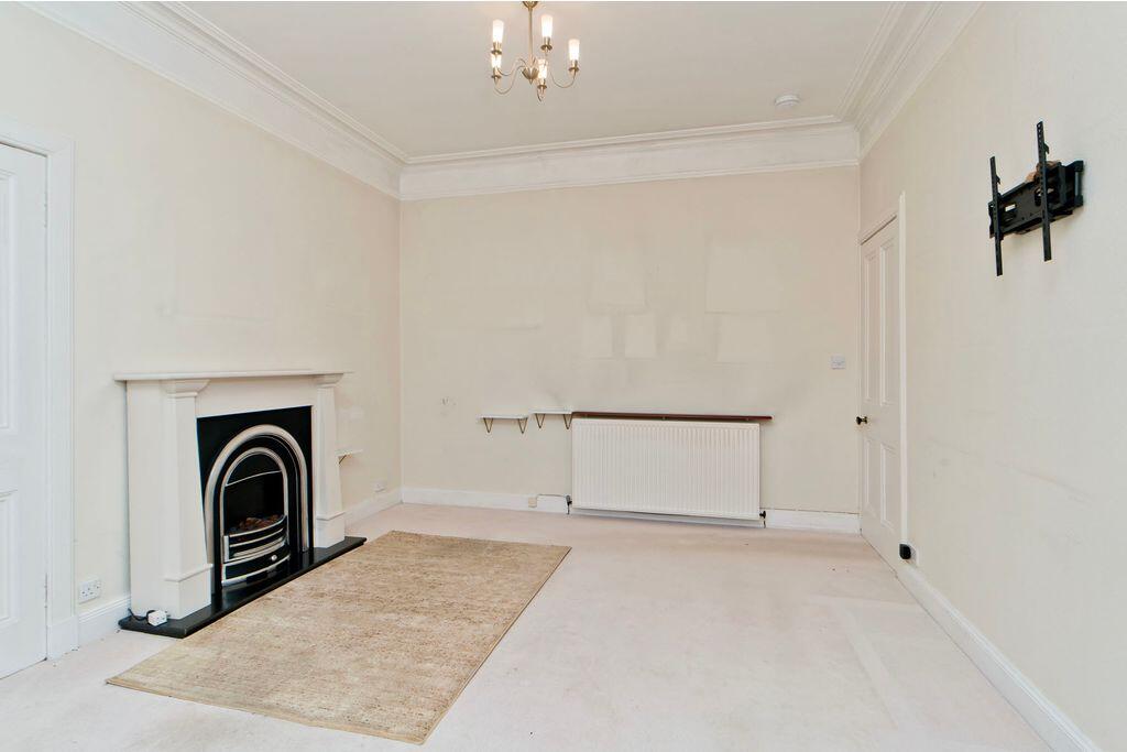 Apartment in Edinburgh - View 3