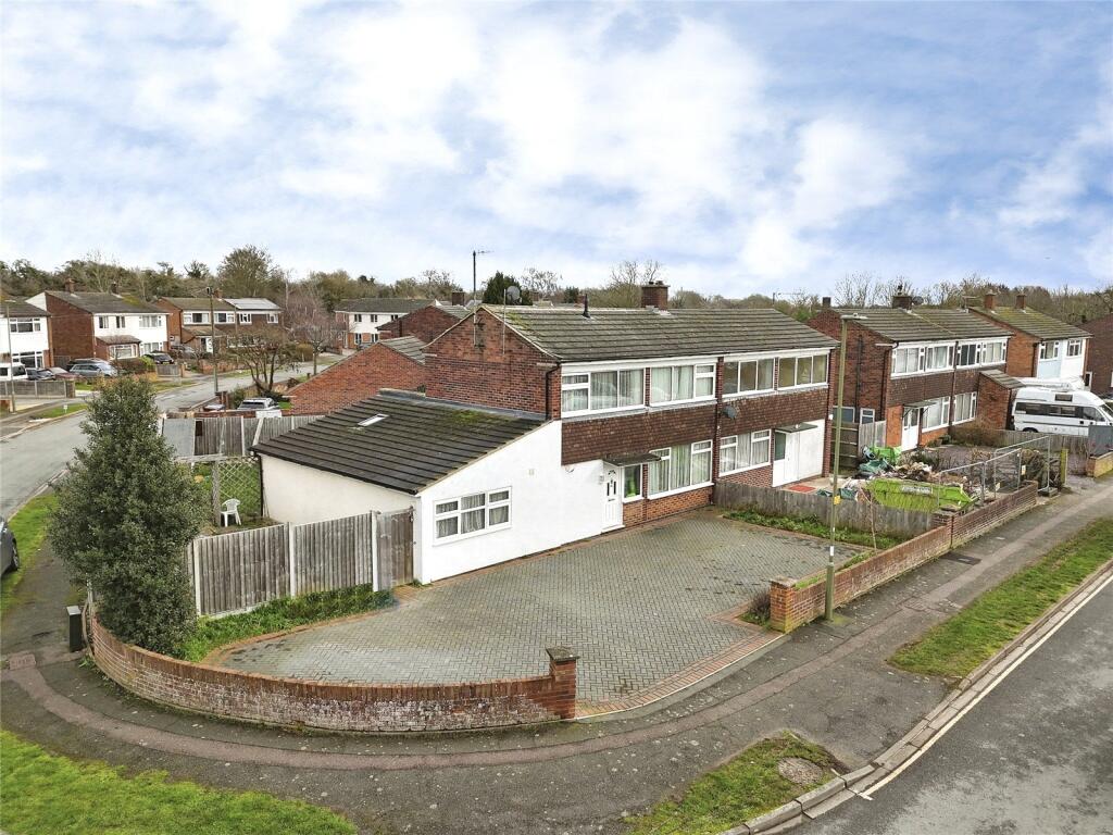 Main image of property: Maple Road, BICESTER, Oxfordshire, OX26
