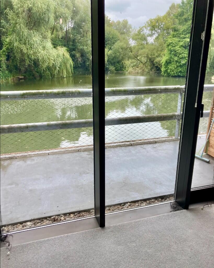 Apartment in Bristol - View 2