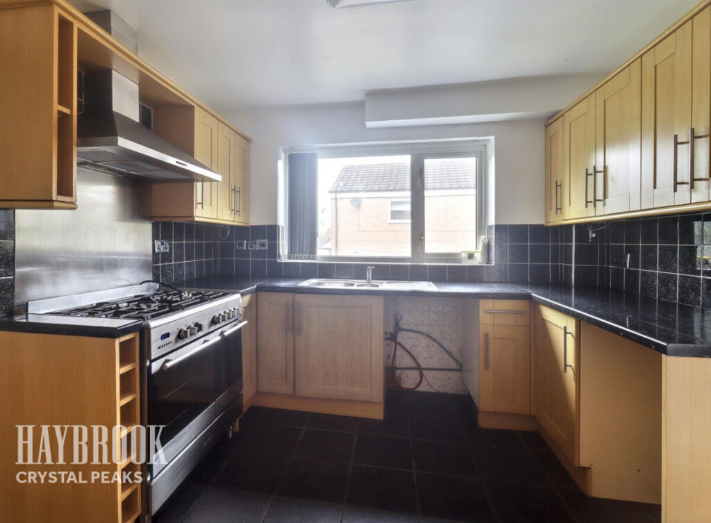 Farm Close, Dronfield photo 2