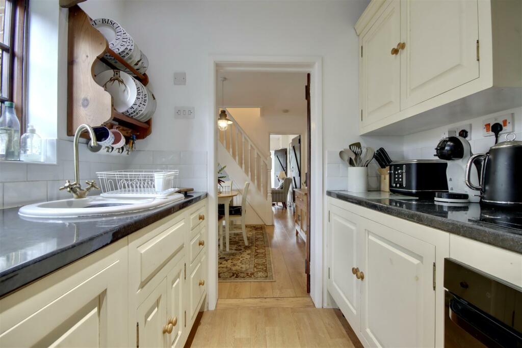 Funtley Road, Fareham photo 4