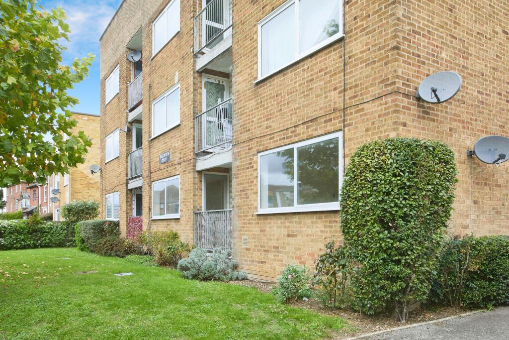 Main image of property: Waterloo Road, Southampton, SO15