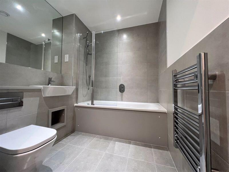 Apartment in London - View 4
