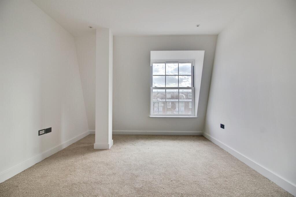 Additional image 9 of Apartment , Theodores Place, Stonehills, Welwyn Garden City