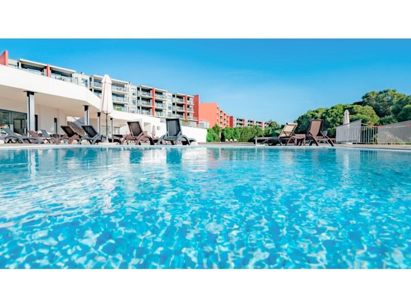 Main image of property: Algarve, Mexilhoeira Grande