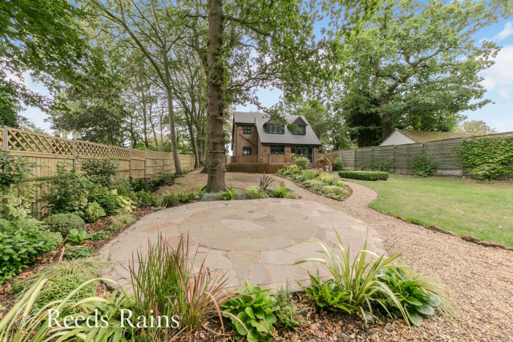 House in Scholar Green, Church Lawton - More